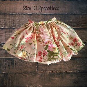 Size 10 Speechless Skirt